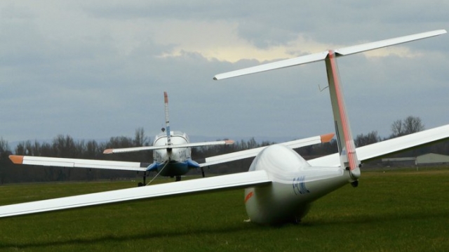 Planeur au decollage.jpg